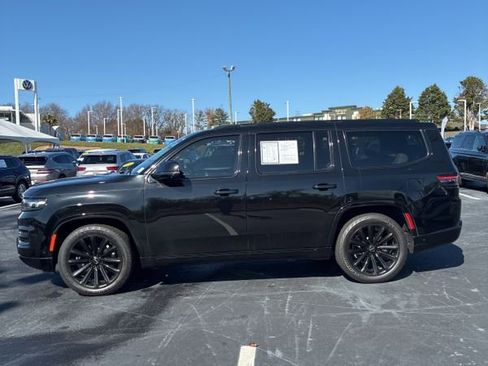 Used 2022 Jeep Grand Wagoneer Series I w/ Flexible Seating Group image 2