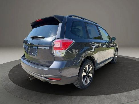 Used 2018 Subaru Forester 2.5i Premium w/ All-Weather Package AWD/4WD image 5