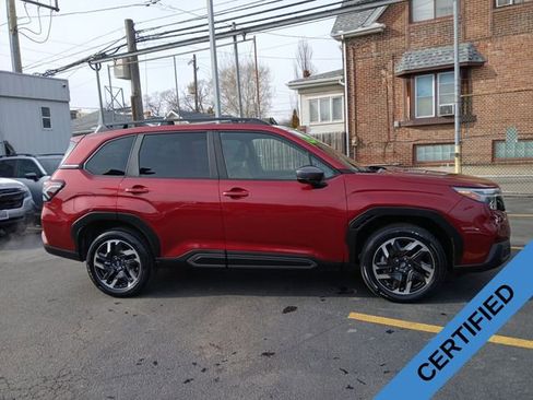 Certified 2025 Subaru Forester Limited AWD/4WD image 3