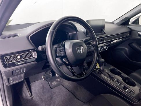 Used 2024 Honda Civic Sport image 10