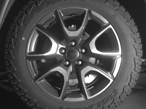 Used 2025 Jeep Compass Trailhawk AWD/4WD image 14