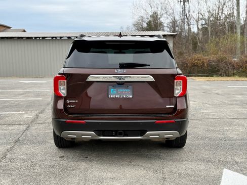 Used 2020 Ford Explorer XLT w/ Equipment Group 202A image 19