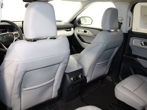 New 2026 Ford Explorer Active w/ Active Comfort Package image 26