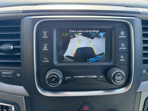 Used 2017 RAM 1500 Express AWD/4WD image 23