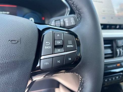 Certified 2024 Ford Escape Platinum w/ Premium Technology Package AWD/4WD image 10