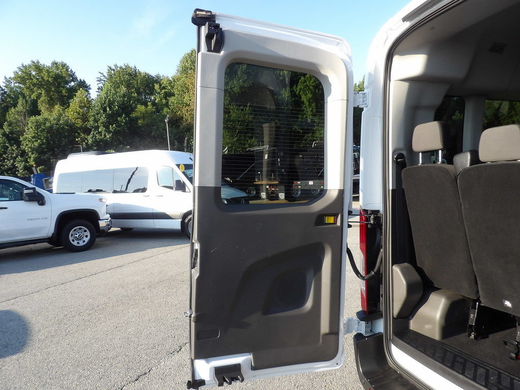 Used 2025 Ford Transit 350 XLT RWD image 48
