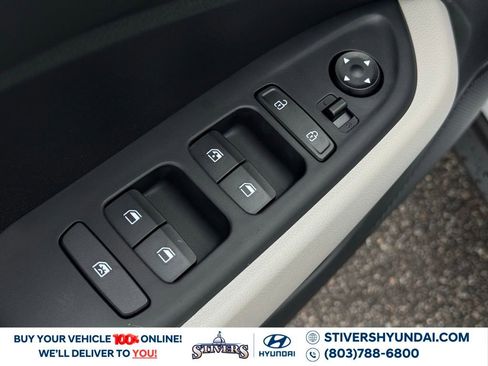 New 2026 Hyundai Venue SEL image 24