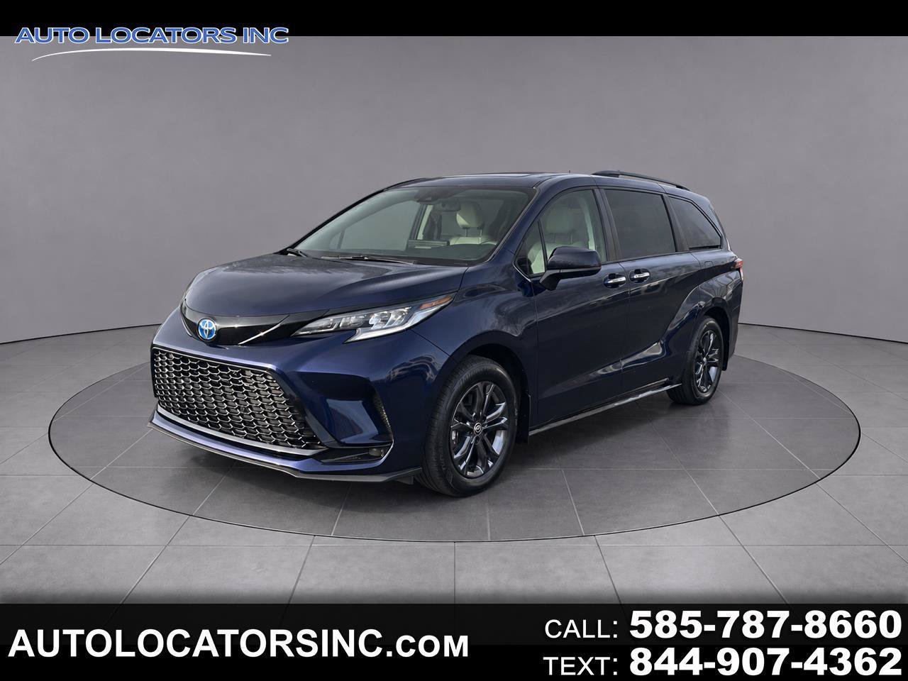 Used 2025 Toyota Sienna XSE AWD/4WD image 1