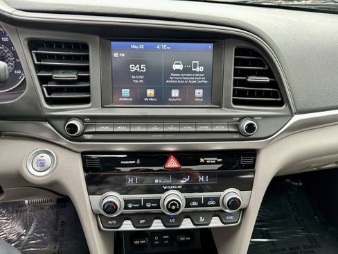 Used 2019 Hyundai Elantra Value Edition FWD image 25