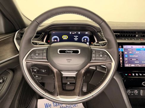 New 2026 Jeep Grand Cherokee L 4WD image 18