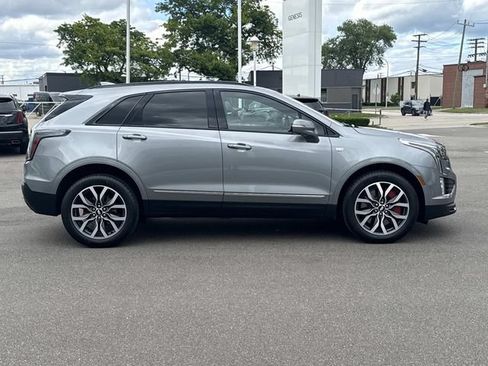 Certified 2024 Cadillac XT5 Sportv w/ Technology Package AWD/4WD image 4