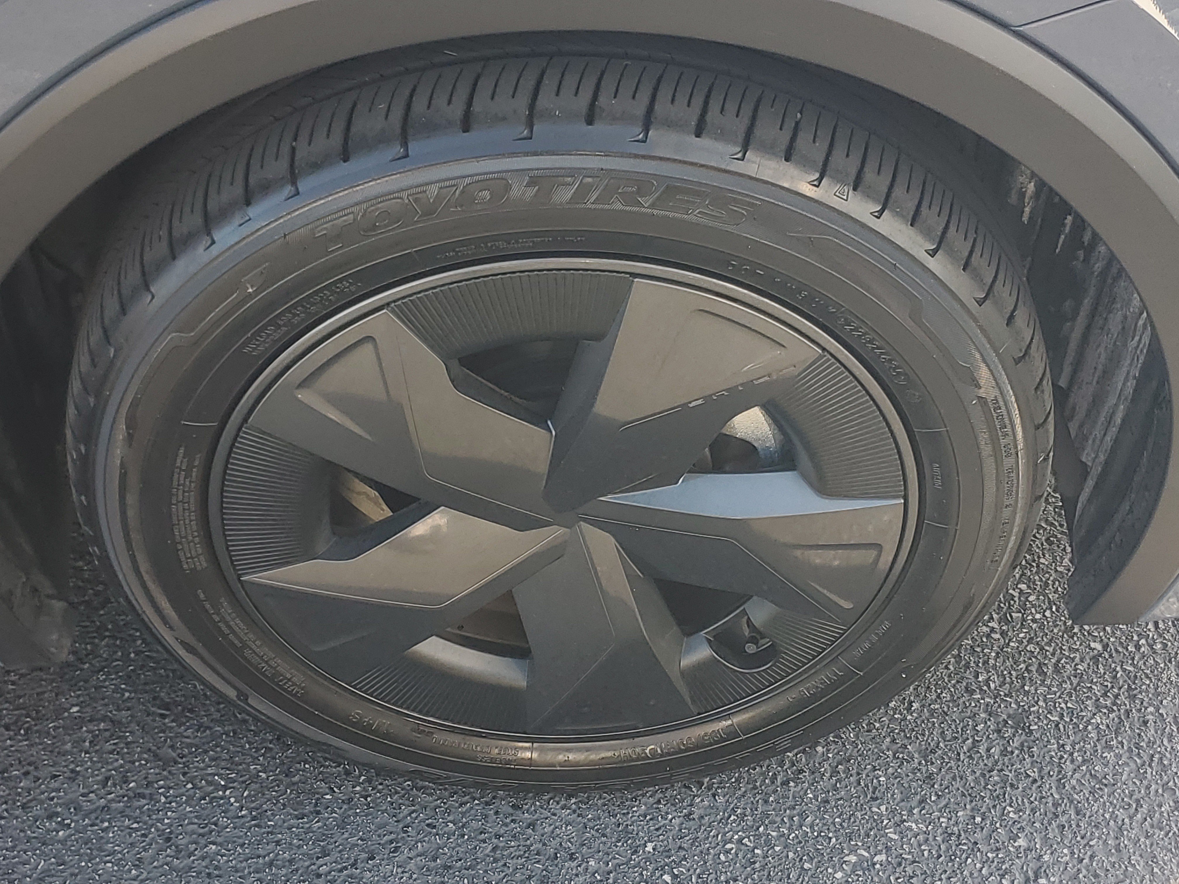 Certified 2026 Toyota Prius LE FWD image 5
