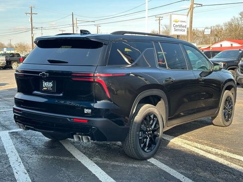 New 2026 Chevrolet Traverse LT w/ Enhanced Driving Package image 6