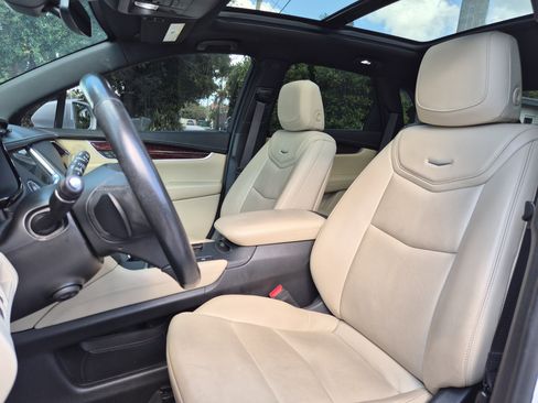 Used 2019 Cadillac XT5 Luxury image 22