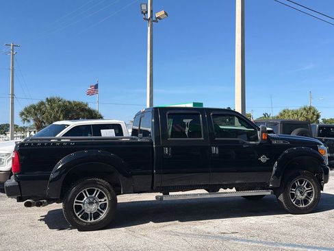 Used 2016 Ford F250 Platinum w/ Platinum Package AWD/4WD image 6