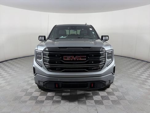 Used 2025 GMC Sierra 1500 AT4 w/ Technology Package AWD/4WD image 2