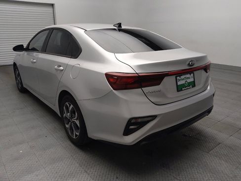 Used 2019 Kia Forte LXS FWD image 5