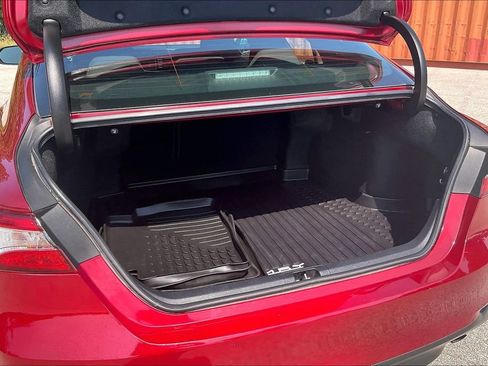 Used 2019 Toyota Camry LE FWD image 27