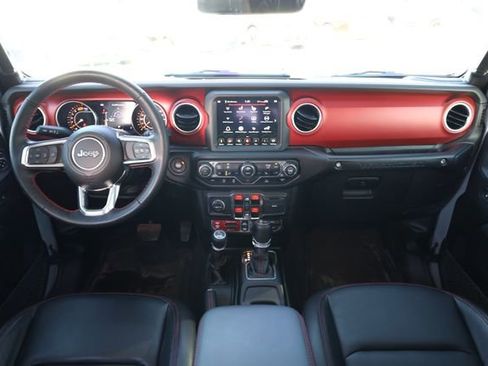 Certified 2023 Jeep Wrangler Unlimited Rubicon w/ Cold Weather Group image 13