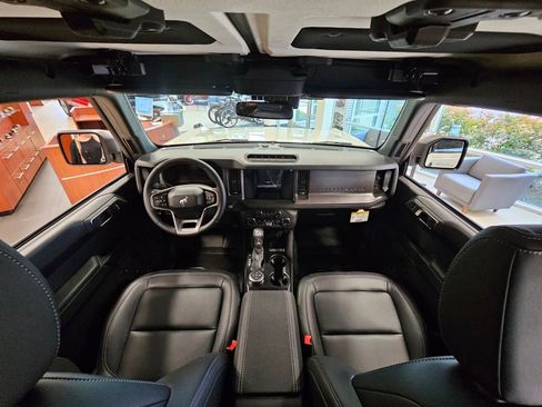 New 2025 Ford Bronco Badlands image 24