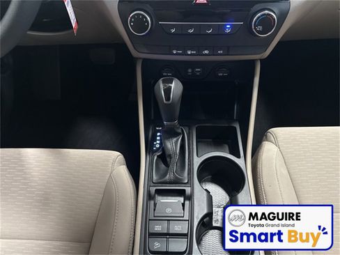 Used 2021 Hyundai Tucson SE w/ Cargo Package image 12