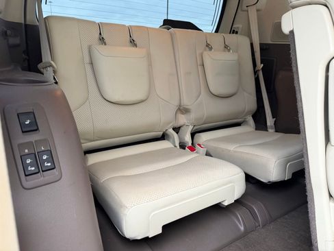 Used 2016 Lexus GX 460 Luxury AWD/4WD image 24