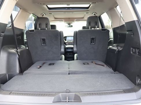 Used 2018 GMC Acadia Denali w/ Technology Package image 19