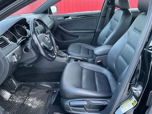 Used 2018 Volkswagen Jetta Sport image 21