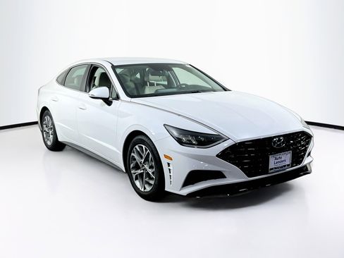 Used 2023 Hyundai Sonata SEL image 3