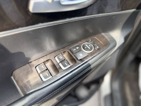 Used 2017 Kia Sorento LX FWD image 9