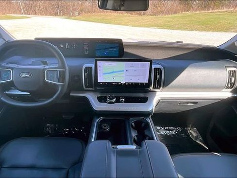 Used 2025 Ford Expedition Max Active image 15