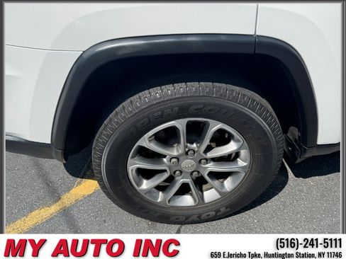 Used 2014 Jeep Grand Cherokee Limited AWD/4WD image 12