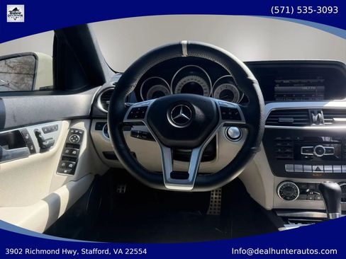 Used 2013 Mercedes-Benz C 250 Sedan image 29