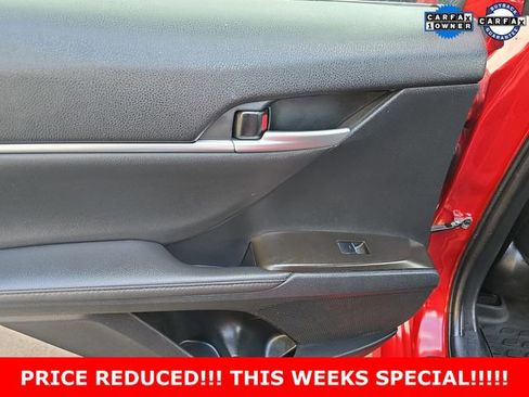 Used 2024 Toyota Camry XLE FWD image 15