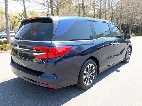Certified 2024 Honda Odyssey EX-L image 8