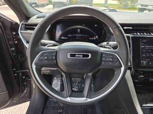 Used 2024 Jeep Grand Cherokee L Laredo AWD/4WD image 34
