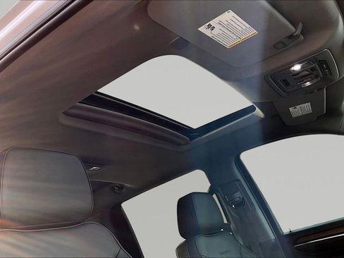 Used 2024 GMC Sierra 3500 Denali w/ Denali Reserve Package image 30