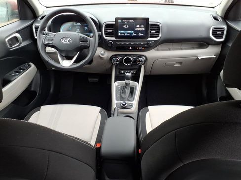 New 2026 Hyundai Venue SEL image 7