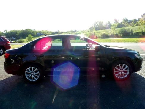 Used 2012 Volkswagen Jetta SE image 4