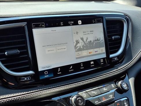 New 2026 Chrysler Pacifica Select FWD image 29