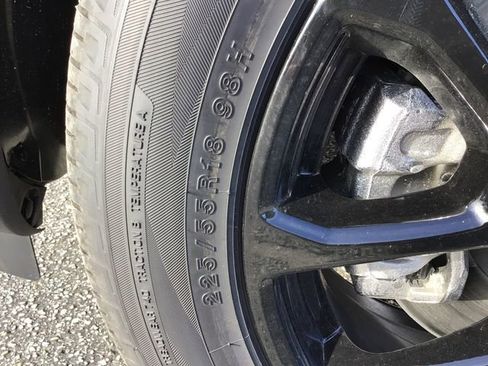 New 2026 Jeep Compass Latitude image 18