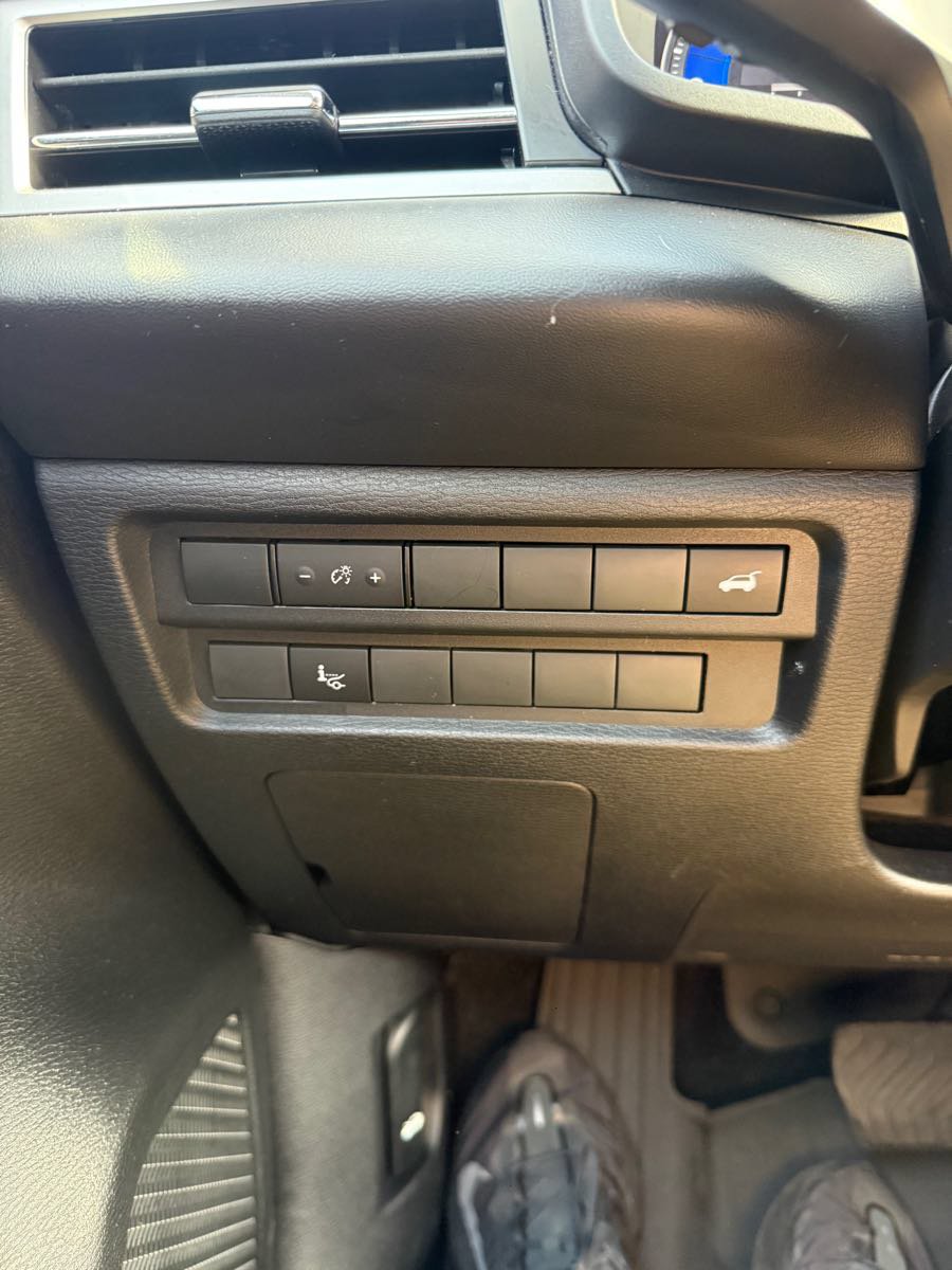 Used 2024 Mitsubishi Outlander SEL AWD/4WD image 27