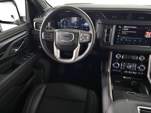 Used 2024 GMC Yukon Denali AWD/4WD image 19