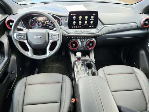 Certified 2024 Chevrolet Blazer RS w/ Enhanced Convenience Package AWD/4WD image 7