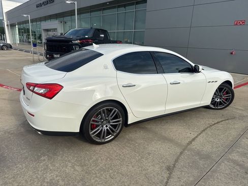 Used 2016 Maserati Ghibli S image 3