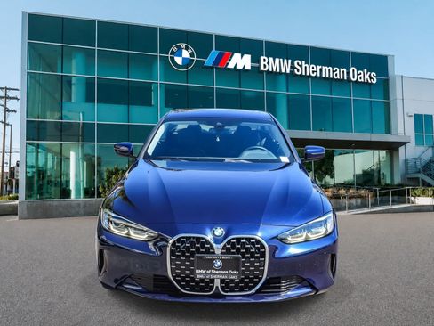 Used 2023 BMW 430i Coupe w/ Premium Package RWD image 2