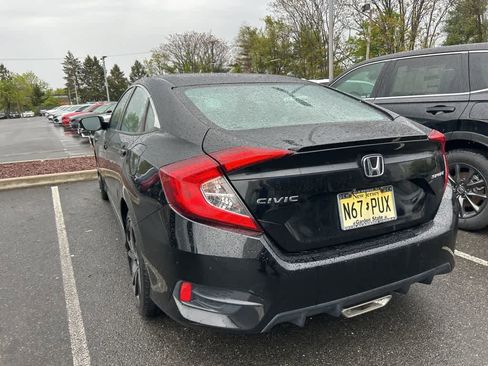 Used 2019 Honda Civic Sport image 2
