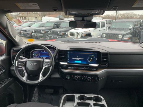 Used 2024 Chevrolet Silverado 1500 LT Trail Boss w/ Protection Package image 33