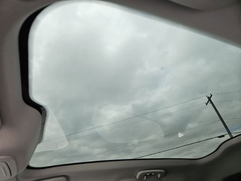 Used 2021 Ford Mustang Mach-E Premium image 19