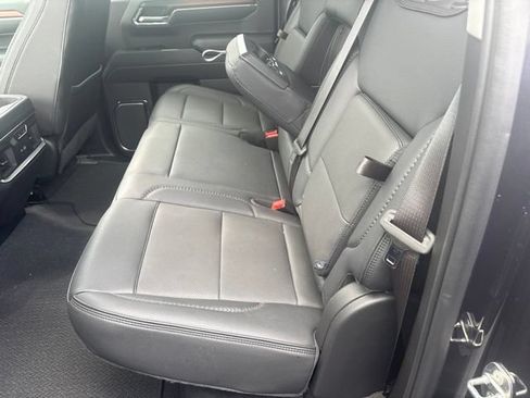 Used 2024 GMC Sierra 1500 Denali w/ Denali Reserve Package AWD/4WD image 11